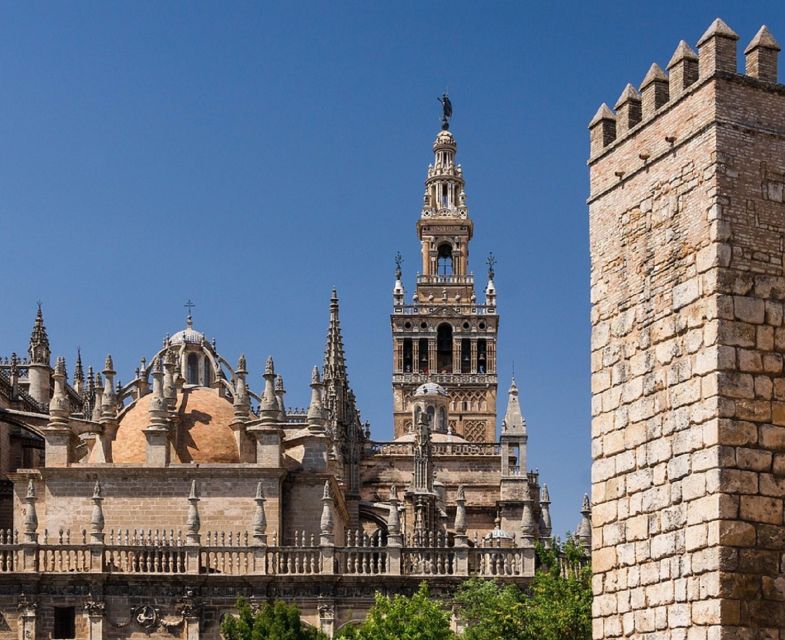Seville: Cathedral, Giralda & Alcázar Guided Tour - Skip-the-Line and Headphones: The Practical Win