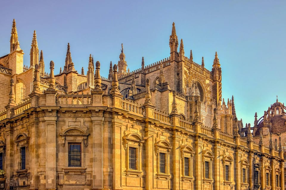 Seville Cathedral & Giralda Guided Tour: Skip-the-Line Entry - Why Skip-the-Line Entry Matters Here (More Than You Think)