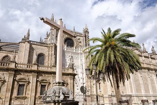 Seville: Cathedral Guided Tour with Priority Access - Price and Value: Is $44 Worth It?