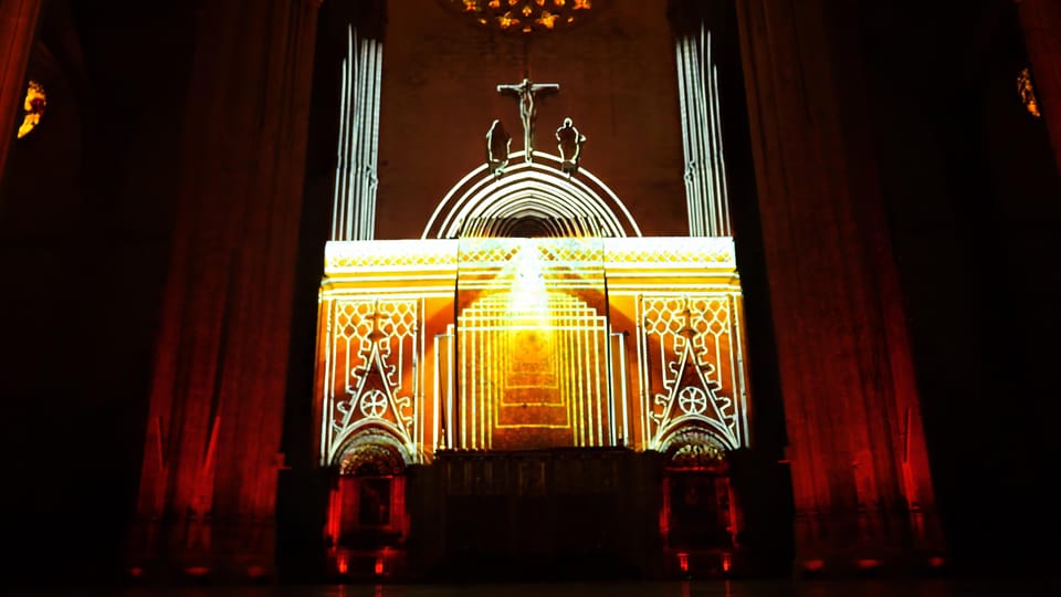 Seville: Cathedral of Seville Guided Night Tour & Light Show - Why the Cathedral of Seville by Night Feels Like a Different Place