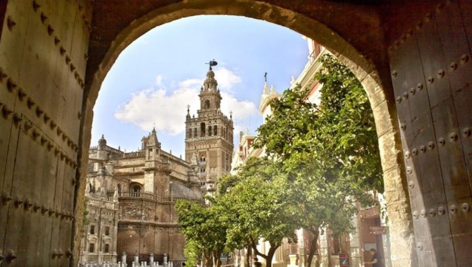 Seville: City of Queens, Nuns, Sex Work & Witches - Key things you’ll notice on this Seville women’s tour