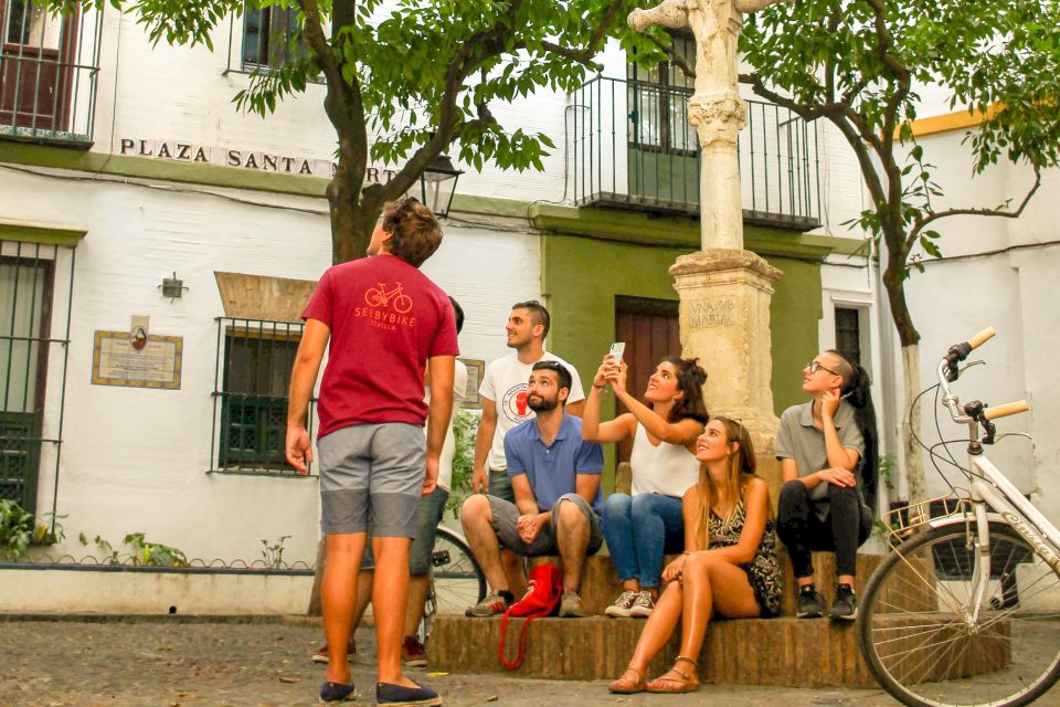 Seville: City Sightseeing and Local Culture Bike Tour - The Alcázar stop and the big-sight pacing trick