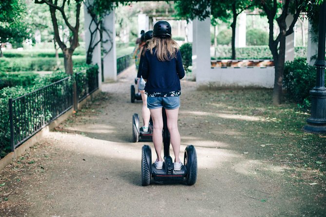 Seville City Tour: 1-Hour Panoramic Segway Tour - Archivo General de Indias and Puerta de Jerez: colonial history, fast context
