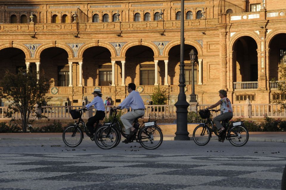 Seville: Electric Bike Tour in Small Group - Starting on Castelar: finding Elecmove by the Cathedral and bullring