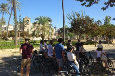 Seville: Electric Bike Tour in Small Group - First glide on El Arenal: the 15-minute safety briefing that saves your day
