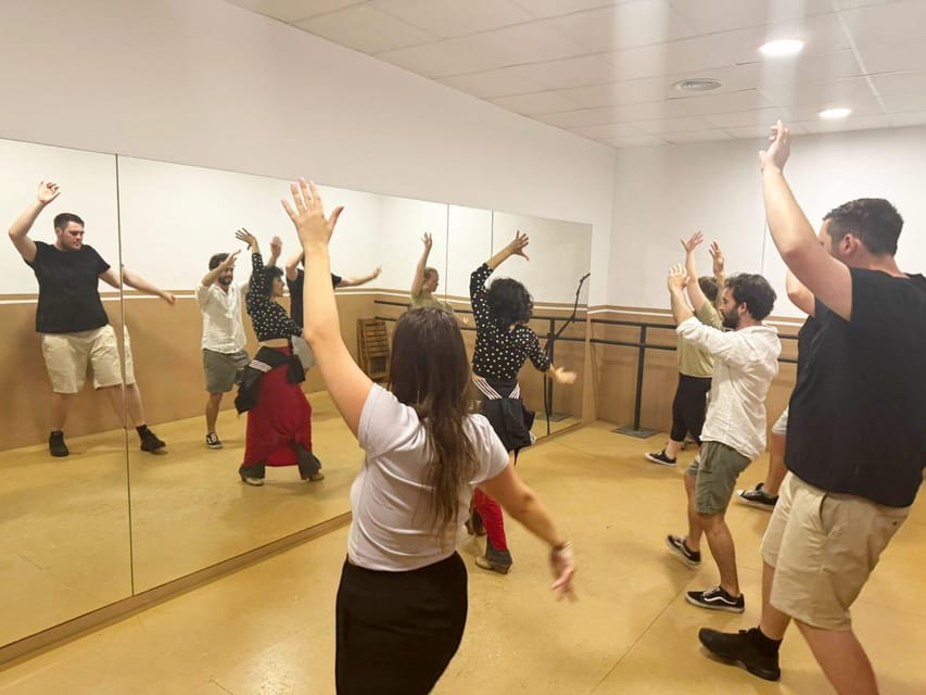 Seville: Enjoy a class of approach to flamenco - Arms, Body Language, and That Flamenco Attitude