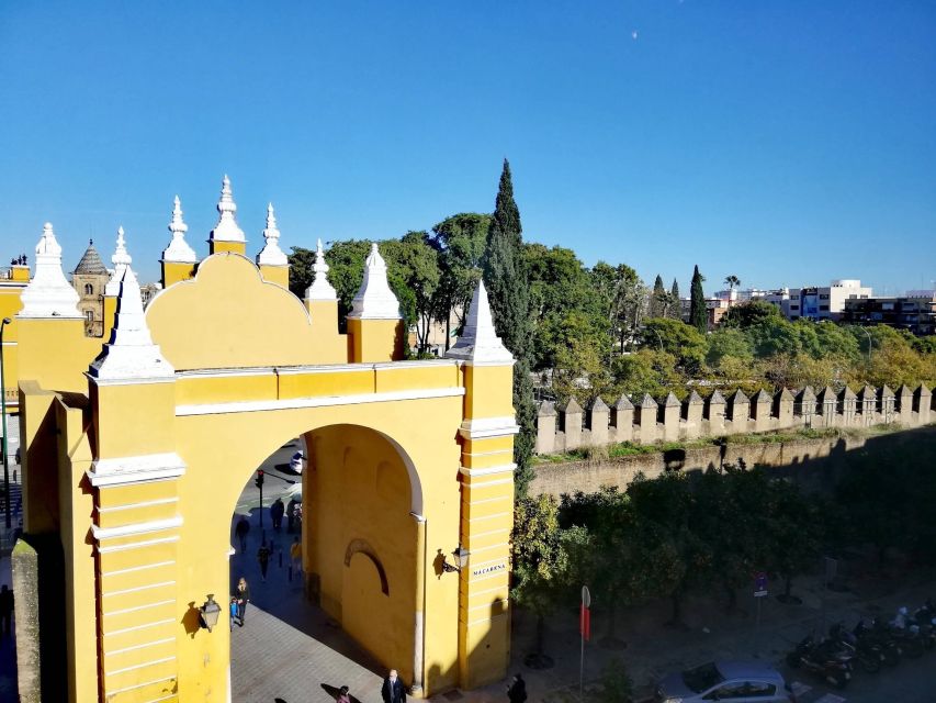 Seville: Entry Ticket to the Macarena Museum and City Tour - Inside the Macarena Museum: what you should pay attention to