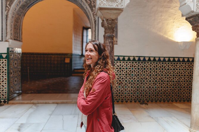Seville Exclusive Beat the Crowds Guided Alcazar Before Opening - Why the small group limit matters more than you think
