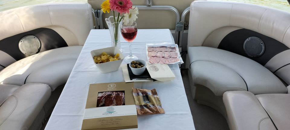 Seville: Exclusive River Boat Tour with Tapas - La Cartuja and Expo 1992: modern Seville you can actually see