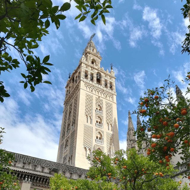 Seville: Fast Track Cathedral Giralda Tower Last minute Tour - Seville Cathedral in 90 minutes: what fast-track really means