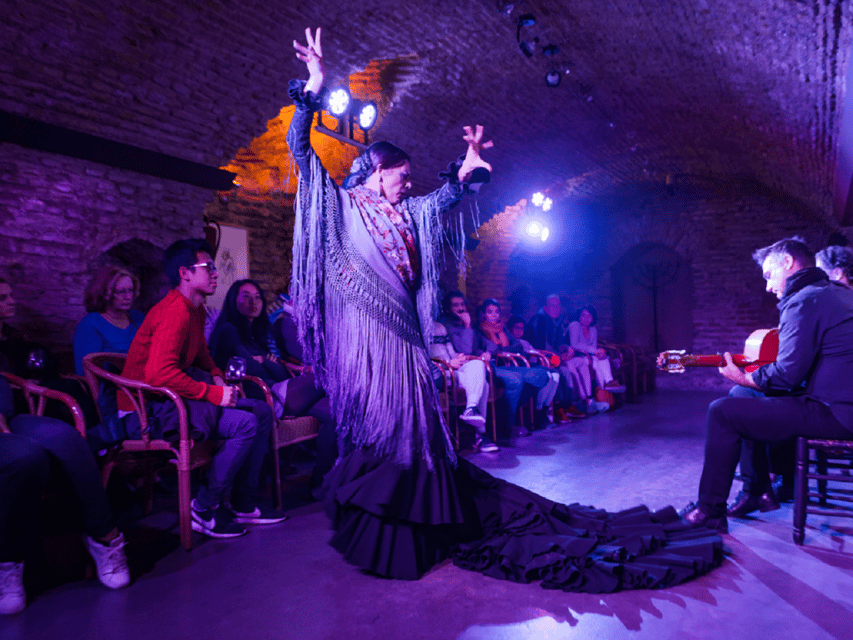 Seville: Flamenco Dreams Show with Drink in an Arabic Vault - In the Almohad vault: what makes this flamenco venue special