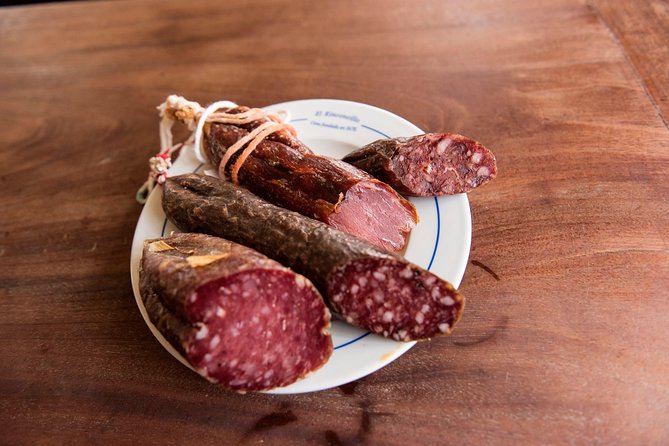 Seville Food Tour: Tapas, Drinks and Delights with a Local - Giralda shop stop: jamón ibérico and queso tasting that’s actually specific