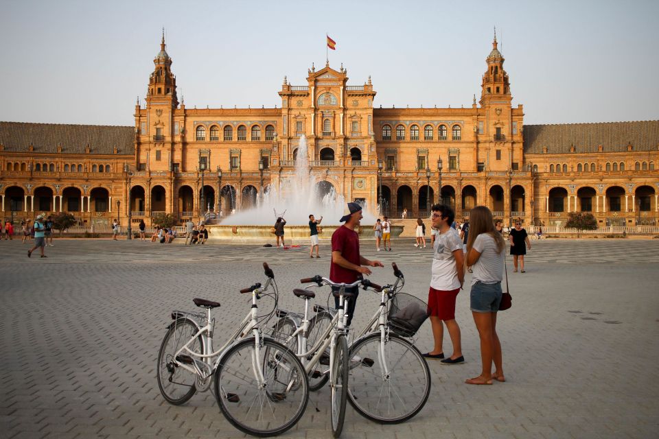 Seville: Guided Sunset Bike Tour - Sunset on the Guadalquivir: the view that sets the tone