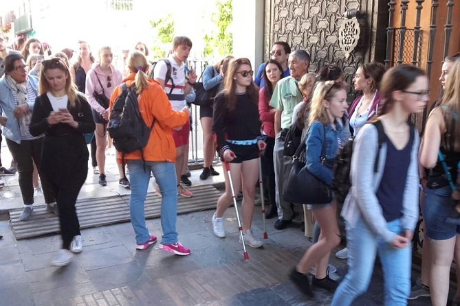 Seville Guided Tour into Alcazar and Cathedral Skip the Line - Seville Cathedral: the world’s biggest Gothic church, and why it feels different inside