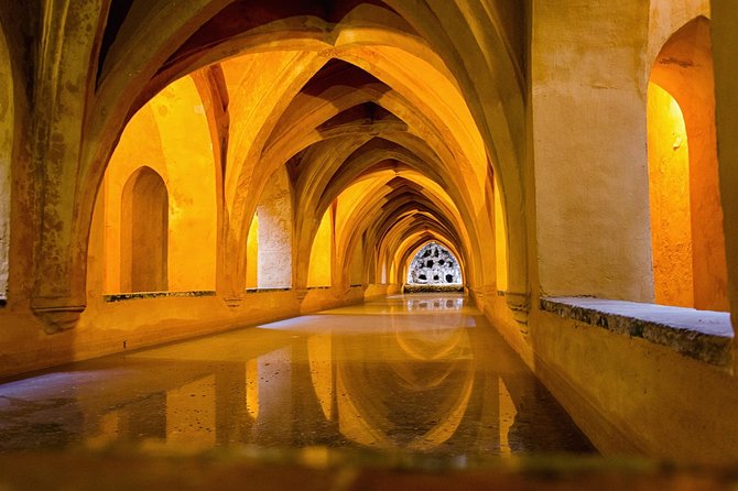 Seville Guided Tour into Alcazar and Cathedral Skip the Line - Real Alcázar of Seville: the palace that still works like a palace