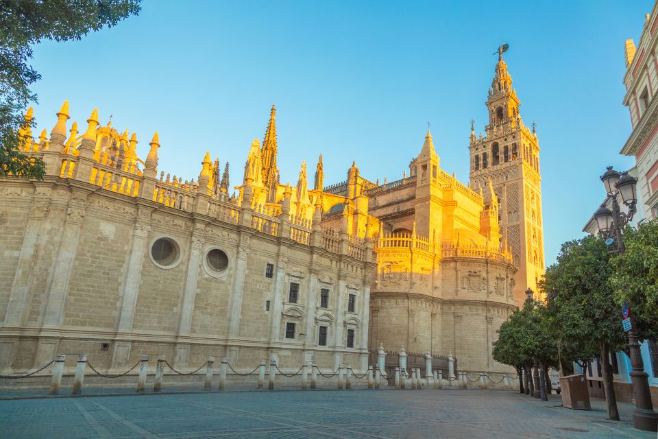 Seville: Guided Tour of Cathedral of Seville & Giralda Tower - Starting Point at Naturanda Turismo: How to Get Going Smoothly