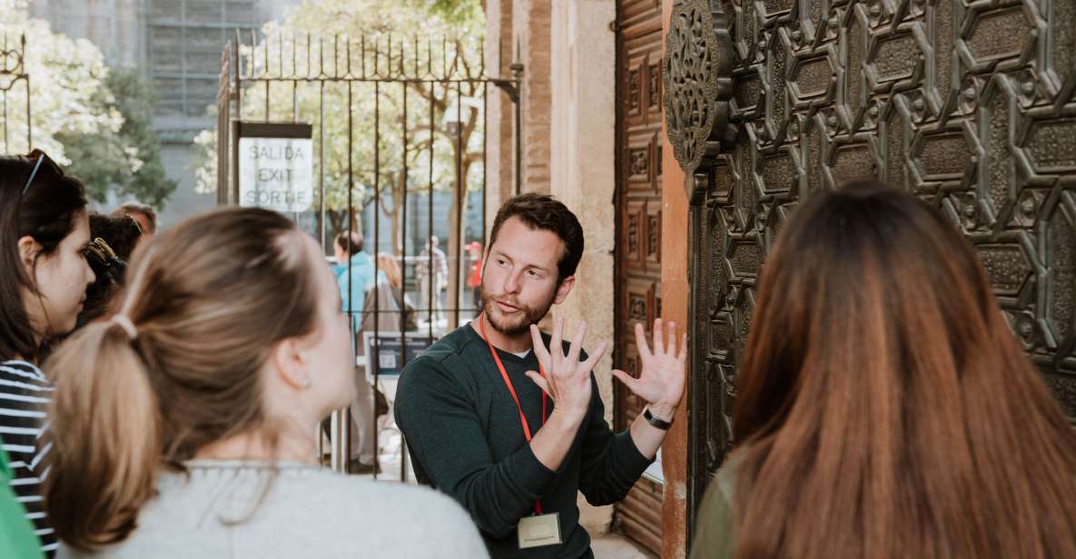 Seville: Guided Walking Tour with Optional Breakfast - The two meeting points: start where it’s easiest for you
