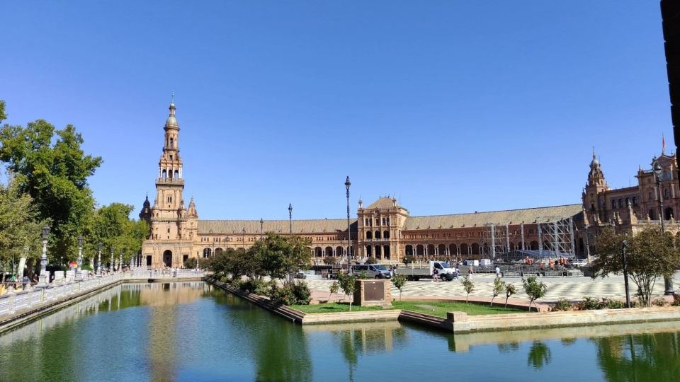 Seville: Guided Walking Tour with Optional Breakfast - Royal Alcázar exterior: seeing the power story, not just the walls