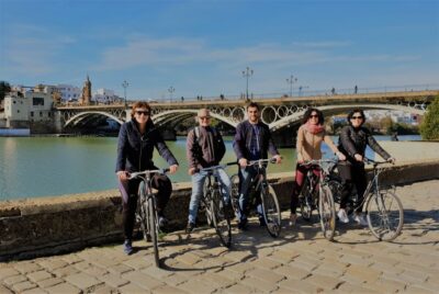 Seville: Highlights Bike Tour with Local Guide - Getting Ready: Bikes, Comfort, and the 11:00 AM Start