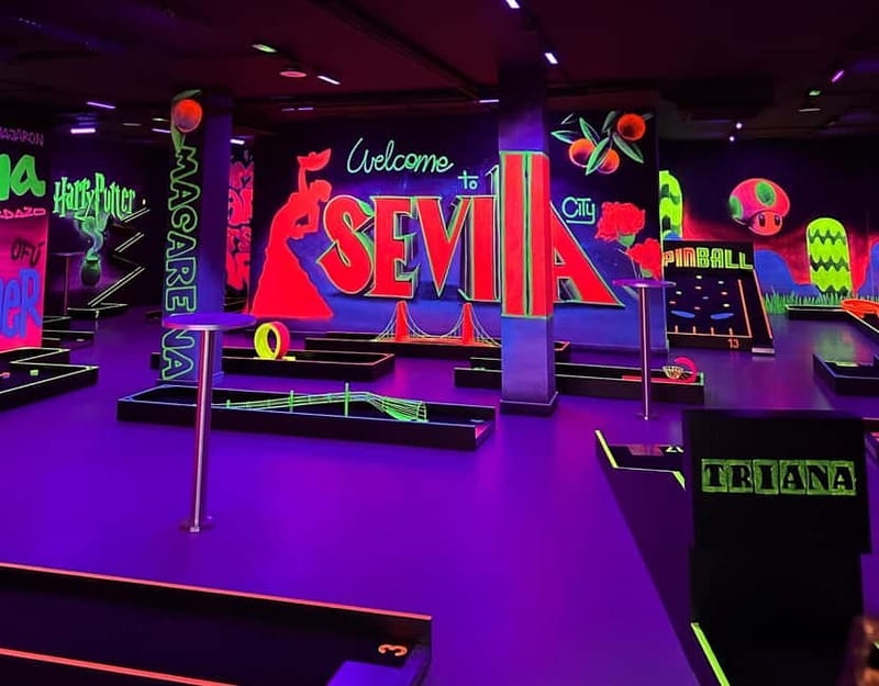Seville: Indoor UV 18 hole Minigolf Experience - Neon UV minigolf in Seville: what makes it worth your time