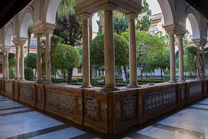 Seville Museum of Fine Arts 2-Hour Guided Tour - Sculpture and Seville’s Artistic Thread: Martínez Montañés in the Mix