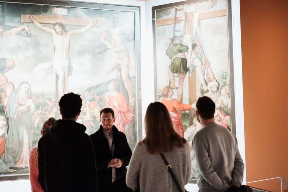 Seville: Museum of Fine Arts Guided Tour - A small-group tour with licensed guides: how it feels in real life