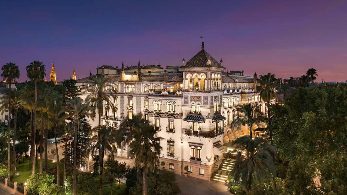 Seville Night Tour A Must See - Should you book this Seville night tour?