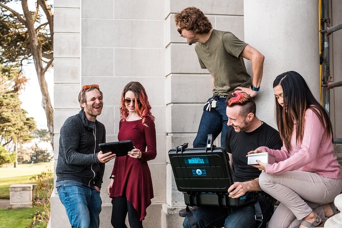 Seville: Outdoor Escape Game - Magic Portal (For Kids) - The 2 km Walking Reality and the 120-Minute Countdown