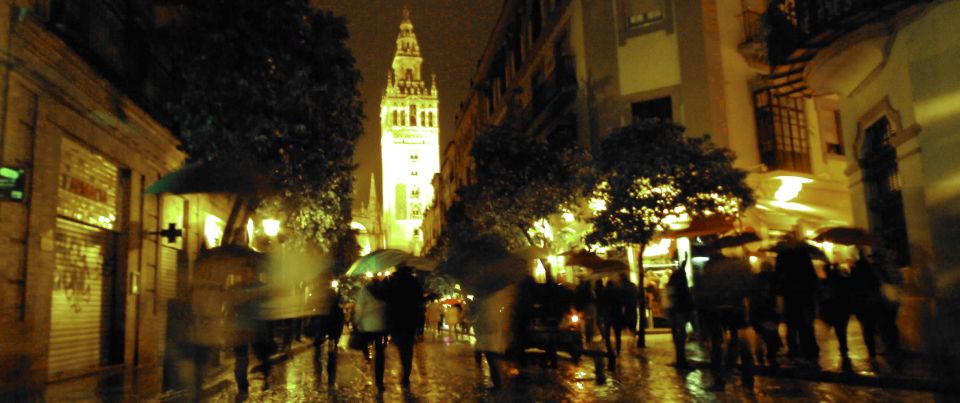 Seville: Paranormal Walking Tour in Spanish - The “not your average ghost tour” angle: research-based storytelling