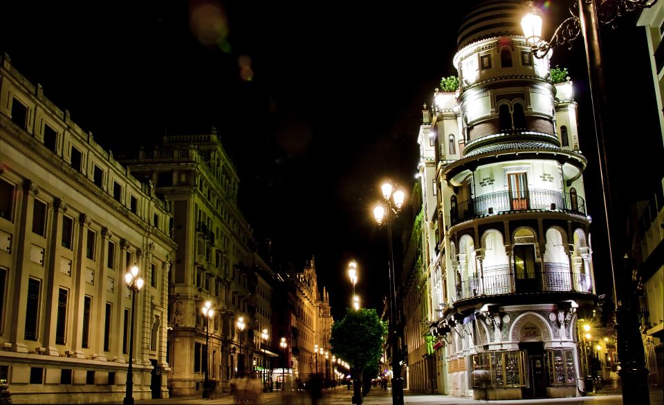 Seville: Paranormal Walking Tour in Spanish - Shared vs private: which option fits your style