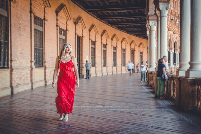 Seville Personalized and Professional Photoshoot - A private Seville photo session that actually feels like travel