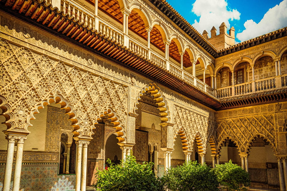 Seville: Priority Access Cathedral, Giralda & Alcázar Tour - Priority Access That Makes Seville Feel Effortless