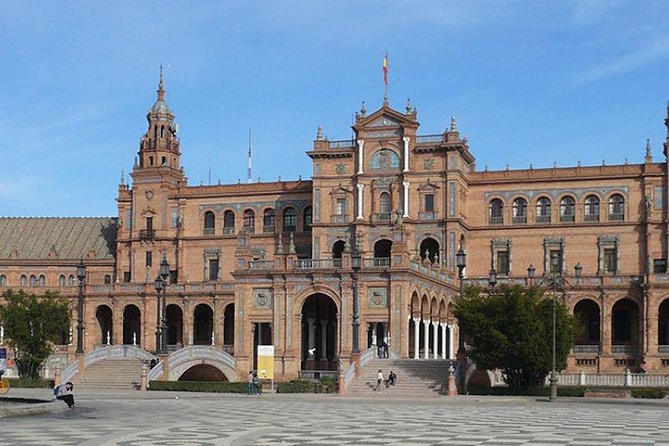 Seville Private Tour to Jewish Quarter and Plaza de Espana - Group size and pacing: why it feels different in a group of 6