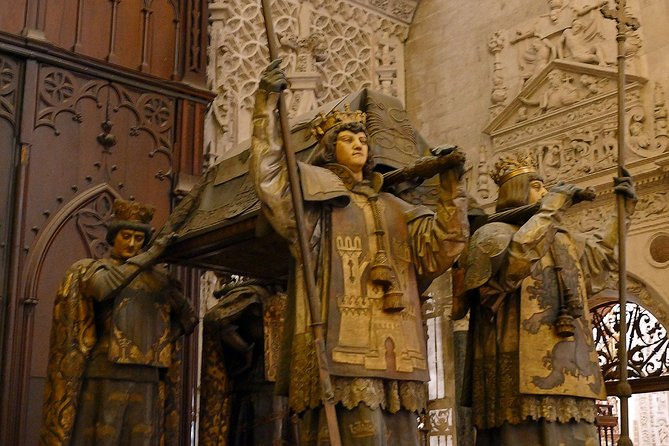 Seville Private Tour to the Royal Alcazar and Cathedral - What makes the guide matter (and where language can be a snag)