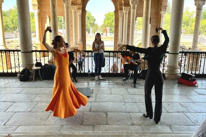Seville Private Tour with Alcazar, Cathedral, Casa de Pilatos - Seville Cathedral and Giralda: the tallest view and the biggest interior