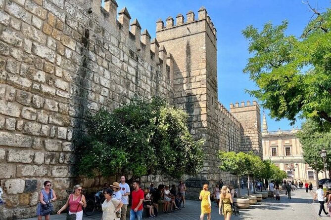Seville Private Tour with Alcazar, Cathedral, Casa de Pilatos - Guide style makes or breaks a day like this