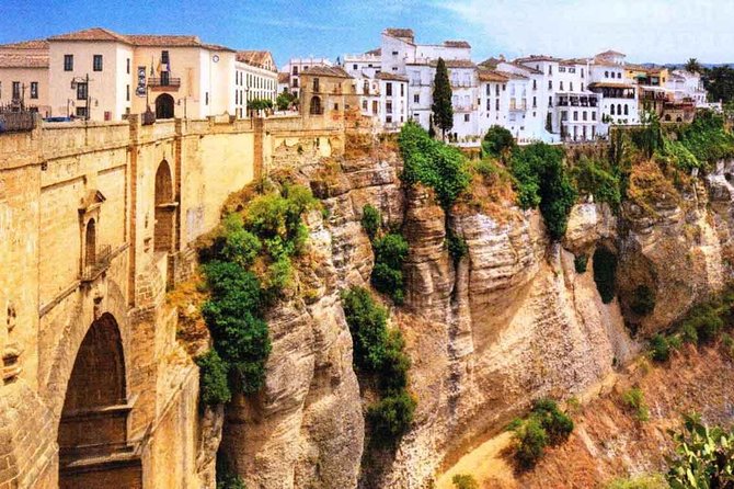 Seville Private Transfer to Granada with a Visit to Ronda - New Bridge and El Tajo Gorge: the view payoff you can’t fake