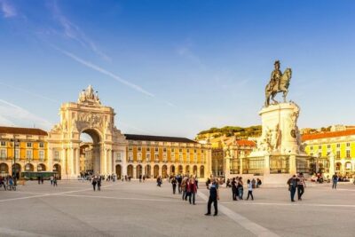 Seville Private transfer to Lisbon with Optional Evora stop - Great Dolmen of Zambujeiro: Adding a 4000 BC Detour