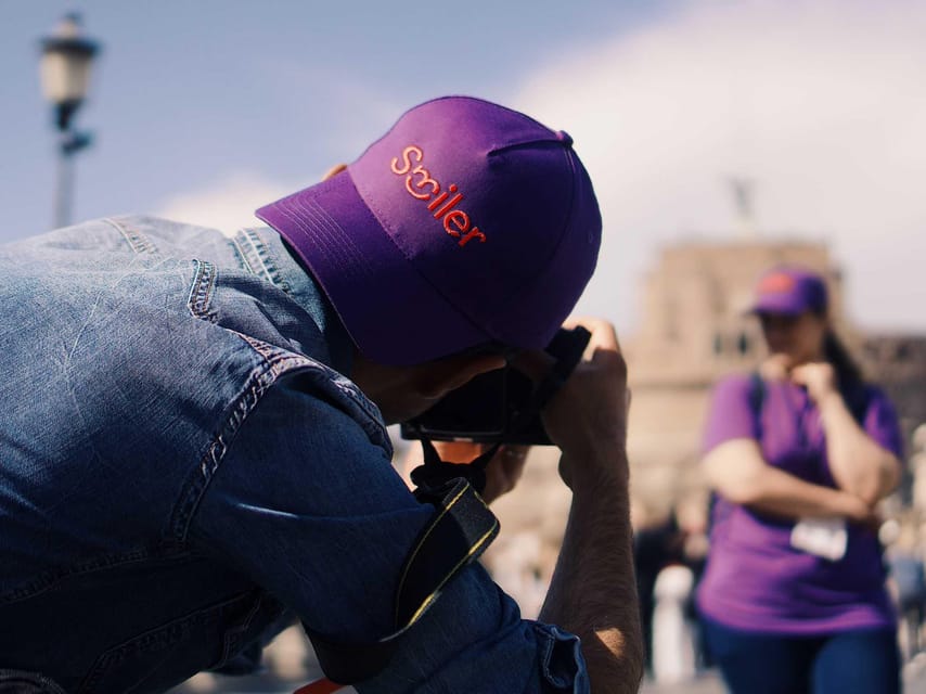 Seville: Professional Photoshoot at Plaza de España - Fast delivery: your edited, high-resolution photos in 48 hours