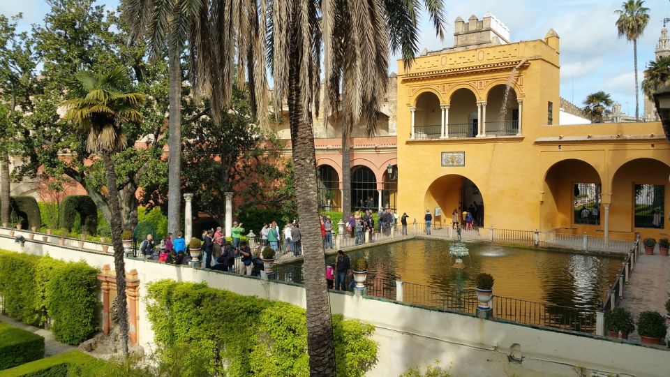 Seville: Real Alcazar of Seville Guided Tour and Ticket - Why this UNESCO palace is still a royal home