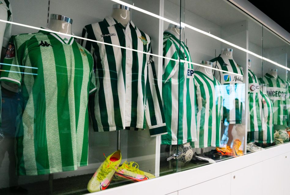 Seville: Real Betis Tour at the La Cartuja Stadium - Tunnel Club hospitality: dressing-room access you can’t fake