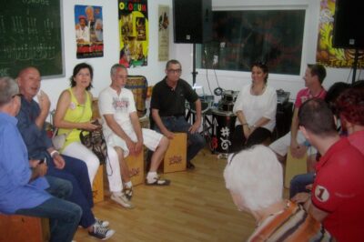 Seville: Rhythm, Beat and the Flamenco Box Drum - The 1-hour format: what you’ll realistically learn