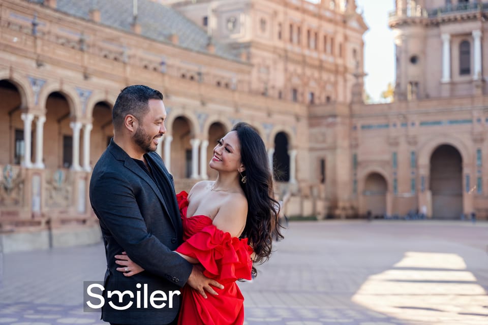 Seville: Romantic photoshoot for Couples - Meeting up and getting to the right start in Seville