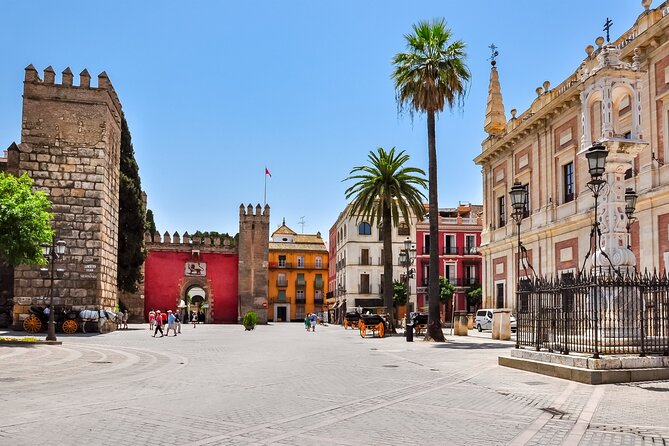 Seville Scavenger Hunt and Highlights Self Guided Audio Tour - Torre del Oro and Plaza del Cabildo: When the Game Gets Specific