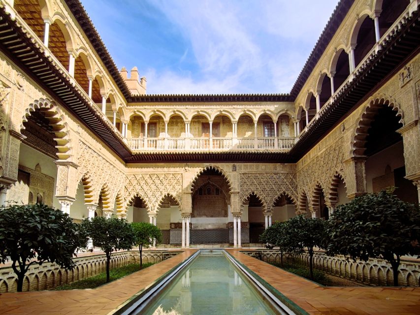 Seville: Small-Group Alcázar Guided Tour & Entry Ticket - Skip-the-line entry: the sweet spot (and the limitation)