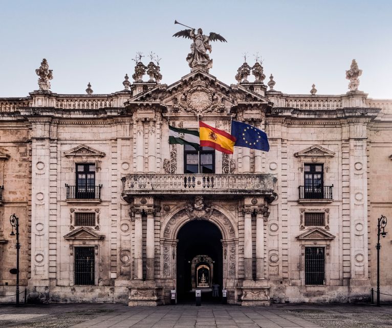Seville: Small-Group City Highlights Walking Tour - Parque de María Luisa: the bridge toward the finale