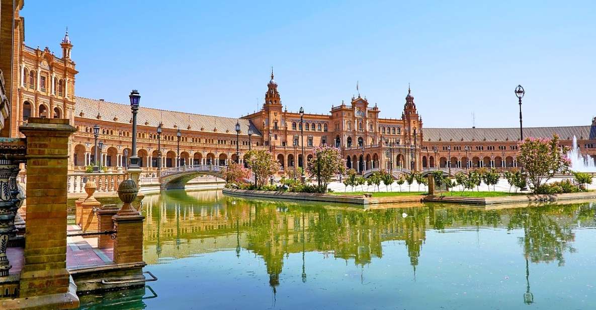 Seville: Small-Group City Highlights Walking Tour - Fuente de Mercurio and the first orientation cues