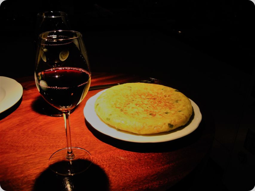 Seville: Tapas and Flamenco Experience - Flamenco show at Tablao Flamora Almoraima: what to expect from the finish