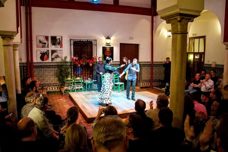 Seville: Tapas Walking Tour with Traditional Flamenco Show - Your food plan: 8+ tastings and 3 drinks that add up