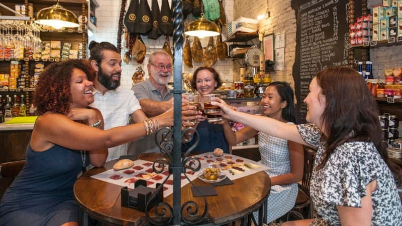 Seville: Tapas Walking Tour with Traditional Flamenco Show - La Casa del Flamenco – Auditorio Alcántara: an intimate 1.5-hour show